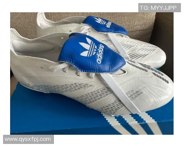 足球明星推荐的tf足球鞋选购指南助你提升球技与表现